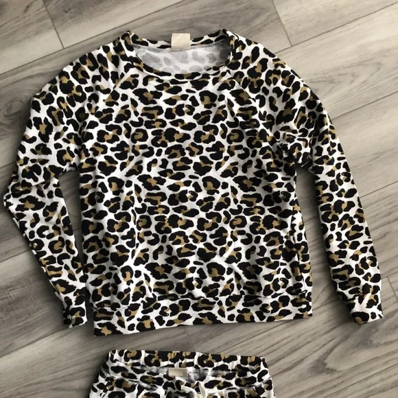 🐆 Emi & Kay Leopard Jogger Set - Picture 8 of 10